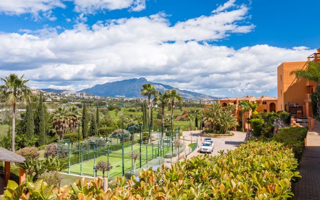 Luxuriöse Erdgeschosswohnung in Gazules del Sol, Benahavis