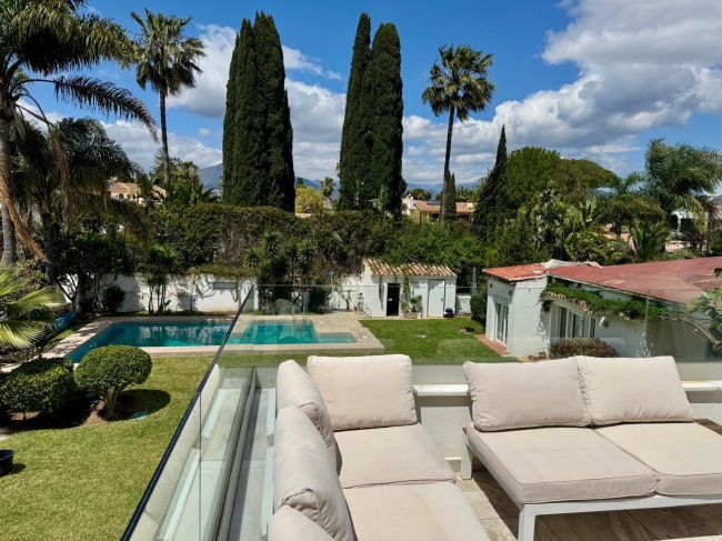 Villa for korttidsleie i Cortijo Blanco, San Pedro de Alcantara