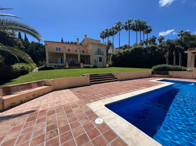 Villa til salgs i Sotogrande Alto