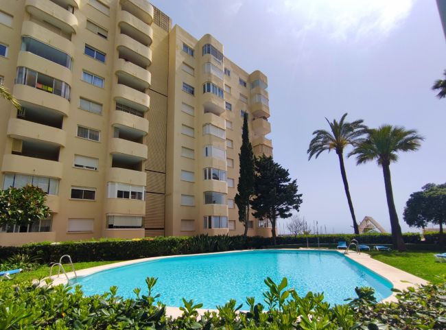 Wohnung zu verkaufen in Puerto Paraíso, Estepona Stadt