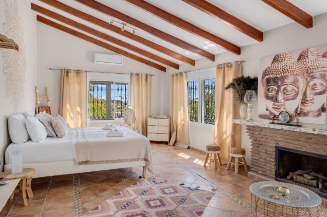 Fly til Paradis på vår Boutique Hotelltilbud i Benalmádena