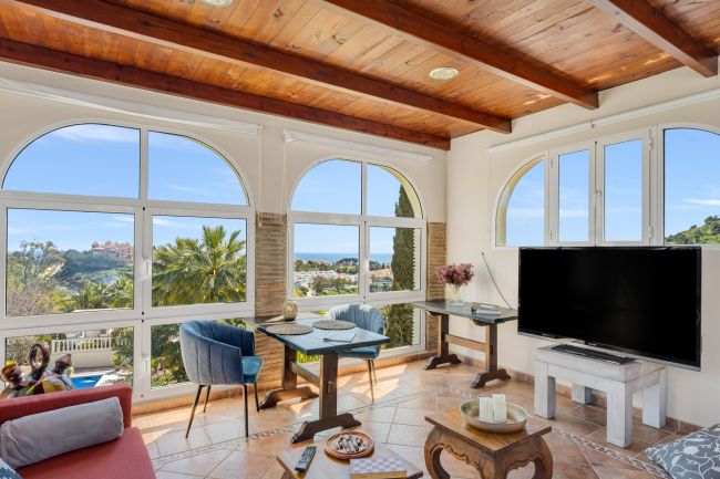 Fly til Paradis på vår Boutique Hotelltilbud i Benalmádena