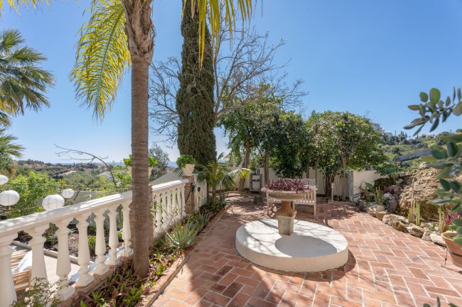 Fly til Paradis på vår Boutique Hotelltilbud i Benalmádena