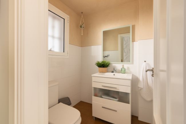 TOWN HOUSE INVESTERING OPPORTUNITY – LICENSED FOR HOLIDAY RENTALS