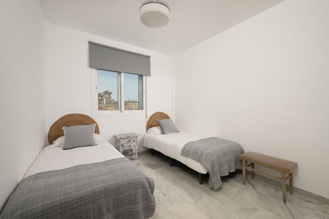 TOWN HOUSE INVESTERING OPPORTUNITY – LICENSED FOR HOLIDAY RENTALS