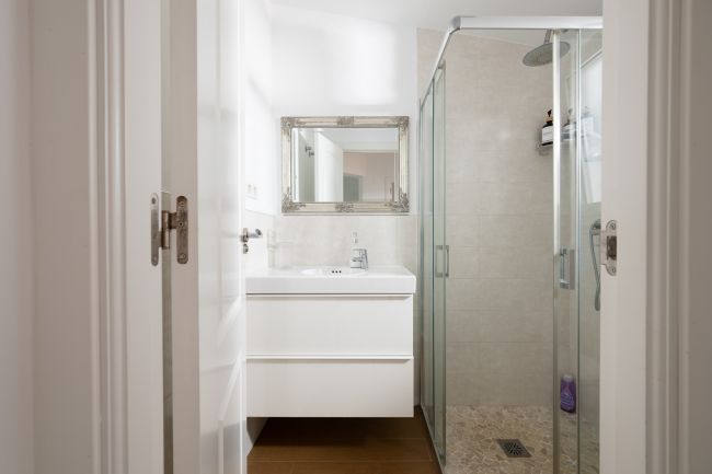 TOWN HOUSE INVESTERING OPPORTUNITY – LICENSED FOR HOLIDAY RENTALS