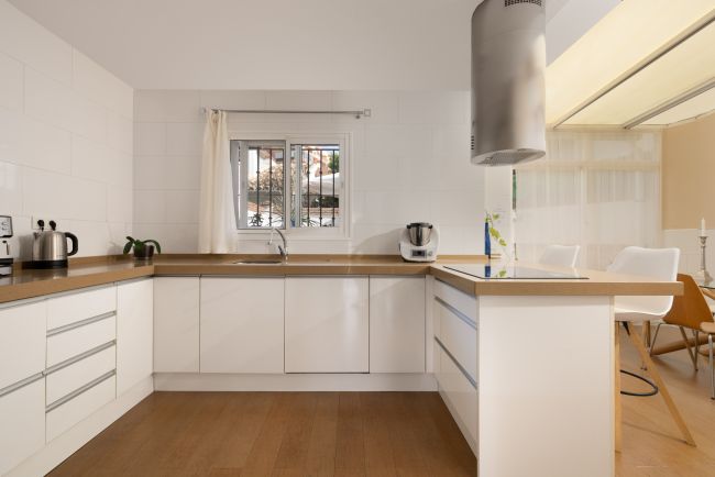 TOWN HOUSE INVESTERING OPPORTUNITY – LICENSED FOR HOLIDAY RENTALS