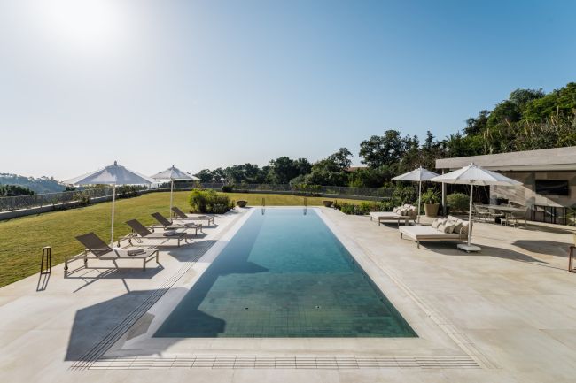 Bla gjennom Exquisite Six-Bedroom Luxury Contemporary Villa i La Zagaleta