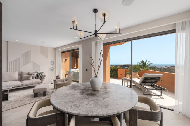 Artful 4-Bedroom Elevated Ground Floor Apartment with Panoramic Sea Views in Les Belvederes, La Cerquilla – Nueva Andalucía
