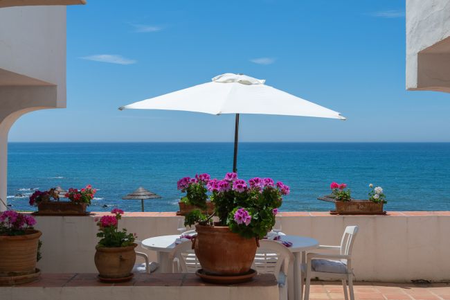 3 sovrum Front Line Beach Apartment ligger på Riviera del Sol gångavstånd till La Cala Town