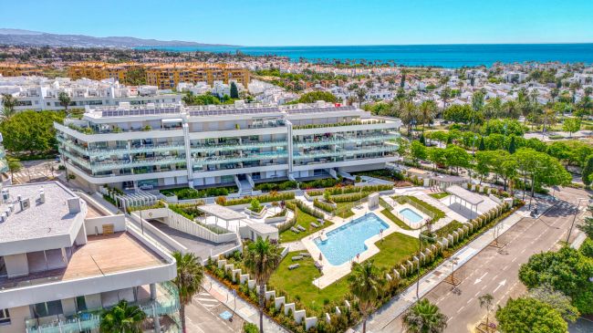 Stilvolle, drei-Zimmer-Wohnung in einer neu gebauten Wohnanlage von San Pedro playa