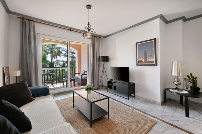 Fantastic Apartment Just 350 Metres from the Beach – San Pedro Playa