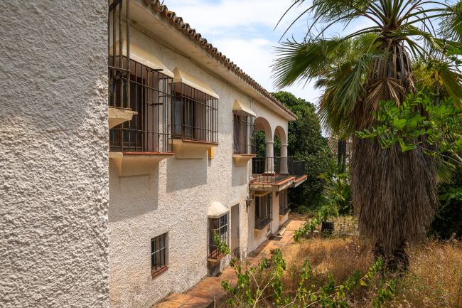 Full renovering Prosjekt eller bygging av to villaer i Marbella by