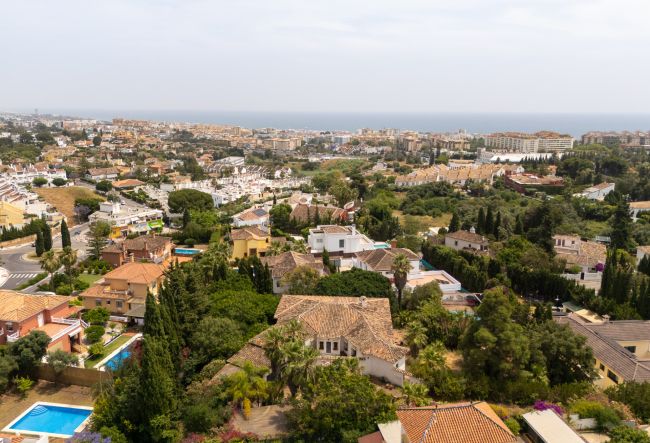 Full renovering Prosjekt eller bygging av to villaer i Marbella by