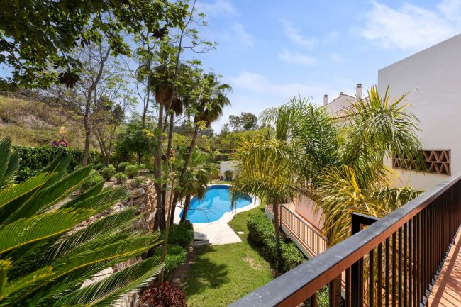 Leilighet med 2 soverom i nærheten av Torrequebrada Golf & Gåavstand til stranden