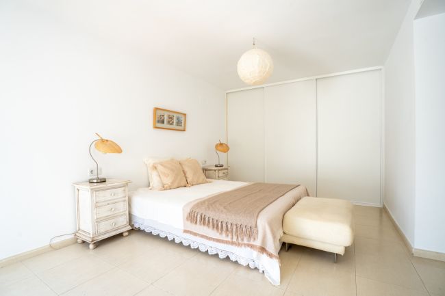 Leilighet med 2 soverom i nærheten av Torrequebrada Golf & Gåavstand til stranden