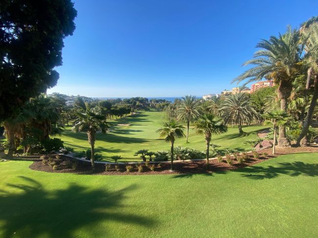 Luksuriøs leilighet med sjøutsikt i Benalmadena Costa