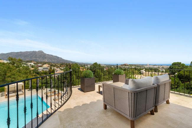 Villa mit Meerblick in Benahavis