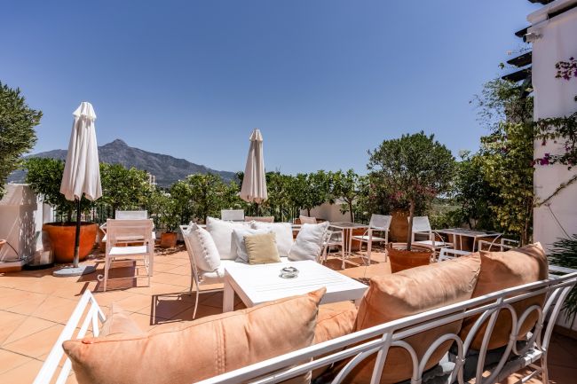 Penthaus zu verkaufen in Nueva Andalucia, Marbella