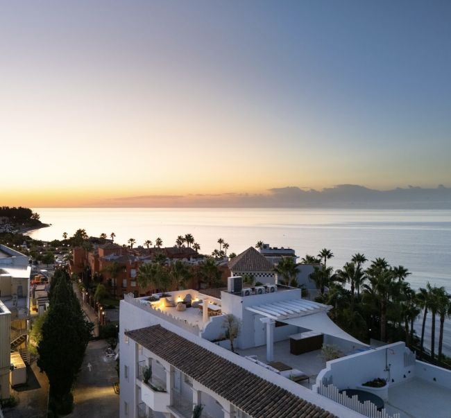 7 eksklusive toppleiligheter ved stranden – Opplev Estepona på sitt beste – Fantastiske toppleiligheter med panoramautsikt over havet