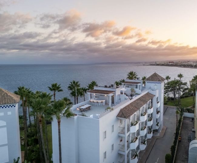 7 eksklusive toppleiligheter ved stranden – Opplev Estepona på sitt beste – Fantastiske toppleiligheter med panoramautsikt over havet