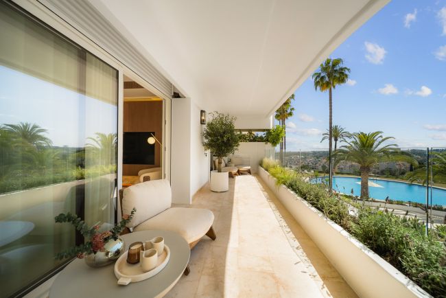 Leilighet til salgs i Las Lomas del Marbella Club, Marbella Golden Mile