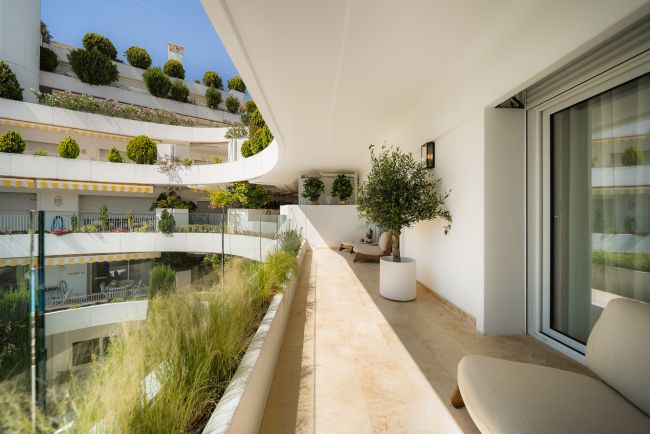 Leilighet til salgs i Las Lomas del Marbella Club, Marbella Golden Mile