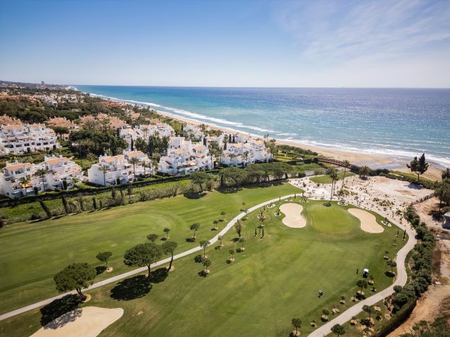Exclusive beachfront property – Los Monteros, Marbella