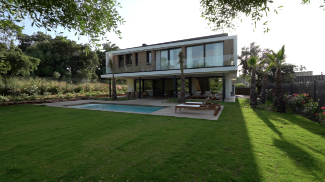 Brand New, Turn Key-Prestigious Unique Luxurious Villa in Sotogrande Costa