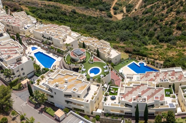 Fantastisk leilighet med panoramautsikt i Altos de Los Monteros