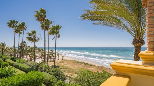 Rio Real Lägenhet - Första strandlinjen - MARBELLA
