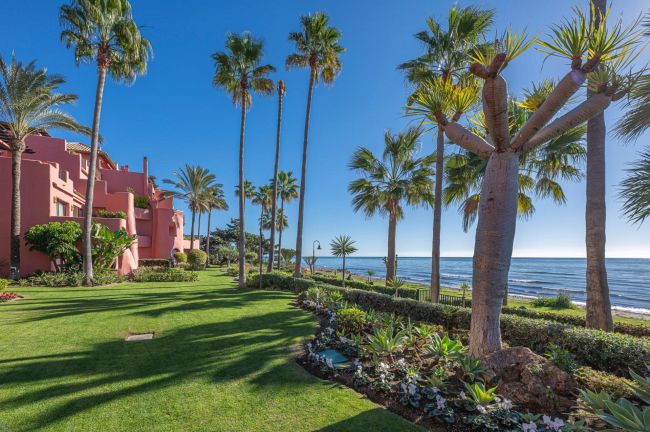 FÖRSTA MENINGEN - GROUND FLOOR - SEA VIEW - ESTEPONA