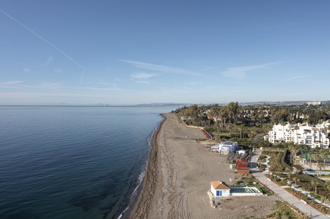 FØRSTE LINJE BEACH COPLEX - LEILIGHET - ESTEPONA