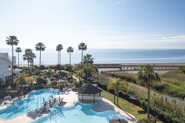 FIRST LINE BEACH PENTHOUSE - NEUE GOLDEN MILE - ESTEPONA
