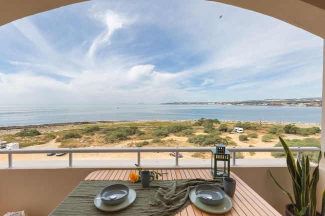 Stunning Renovated Beachfront Studio in Estepona