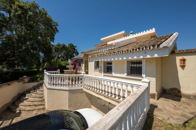 Villa til salgs i Calahonda, Mijas Costa