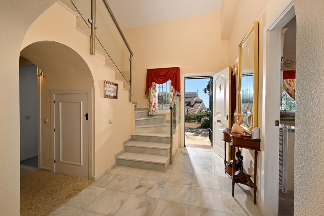 Villa til salgs i Calahonda, Mijas Costa