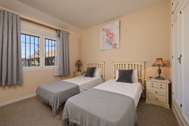 Villa til salgs i Calahonda, Mijas Costa