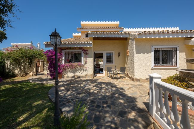 Villa til salgs i Calahonda, Mijas Costa