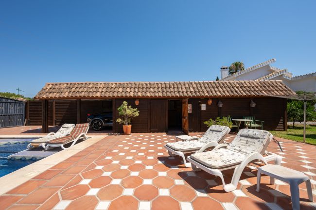 Villa til salgs i Calahonda, Mijas Costa