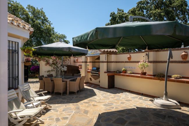 Villa til salgs i Calahonda, Mijas Costa