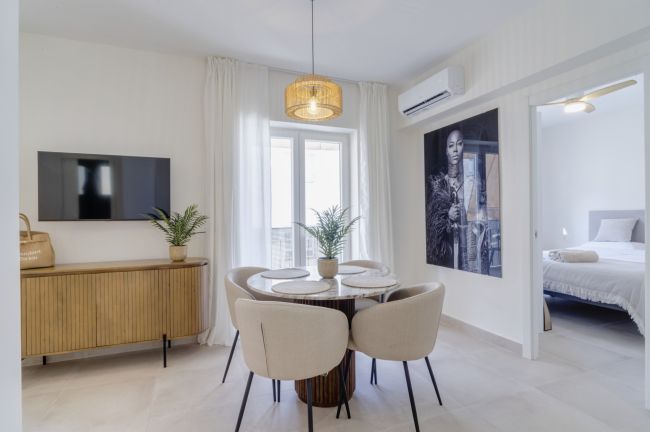 Superb Fully Renovated Three-Bedroom Apartment Steps from Estepona Beach