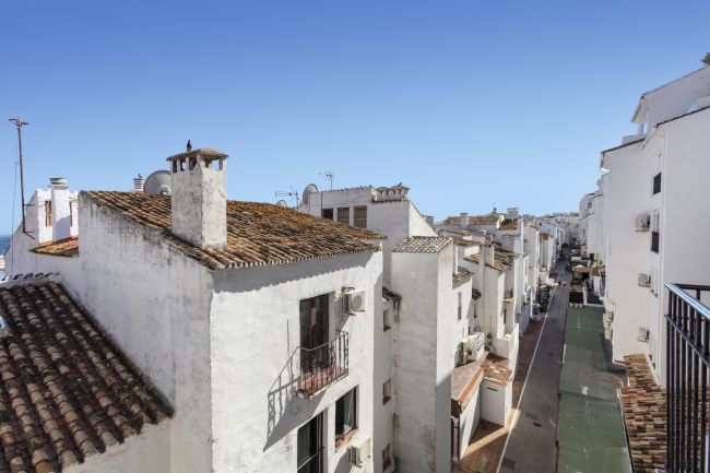 Luksuriøs leilighet med to soverom og utsikt over sjøen og marinaen i Puerto Banus, Marbella