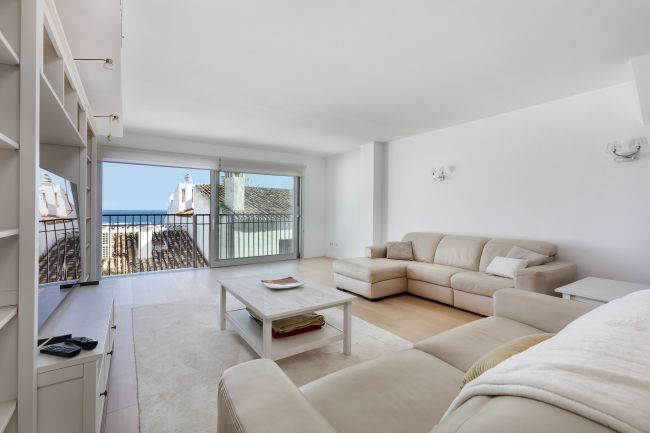 Luksuriøs leilighet med to soverom og utsikt over sjøen og marinaen i Puerto Banus, Marbella