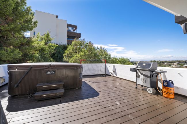 PENTHOUSE SEA VIEWS - LOS FLAMINGOS - BENAHAVIS