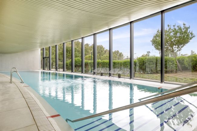 BEACH LEVERT - ESTEPONA