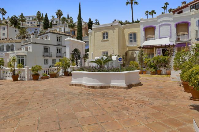 TOWNHOUSE IN LA HEREDIA - BENAHAVIS