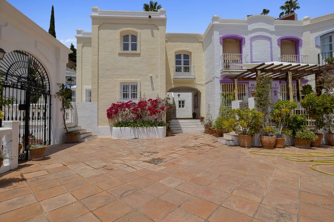 TOWNHOUSE I LA HEREDIA - BENAHAVIS