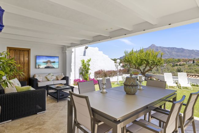 TOWNHOUSE - WALKING DISTANCE TO PUERTO BANUS - MARBELLA