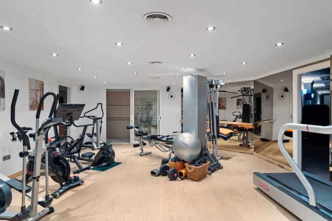 VILLA I URB. LA CERQUILLA, NUEVA ANDALUCIA, MARBELLA